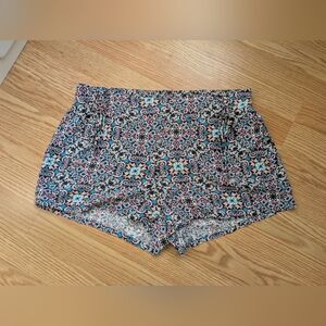 Maurices Multicolor Patterned Women Shorts